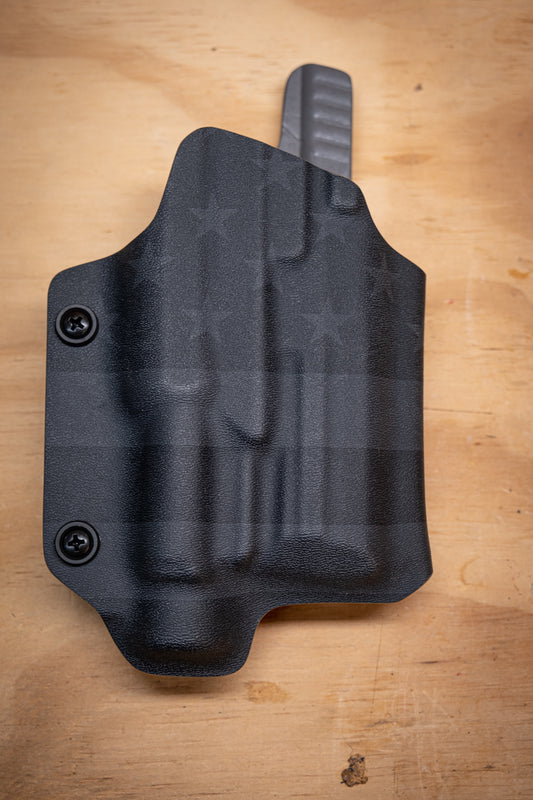 Fold-Over OWB (Outside Waistband) Light Bearing HK VP9 with Olight PL-2