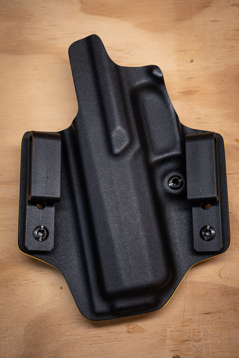 OWB (Outside Waistband) Non-light Bearing Sig Sauer P320 Full Size
