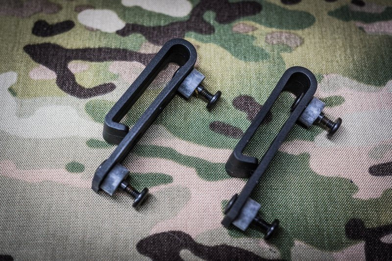 Quick Release belt clips that hold the holster snug and close to the body, but you can remove the holster without having to remove your belt.